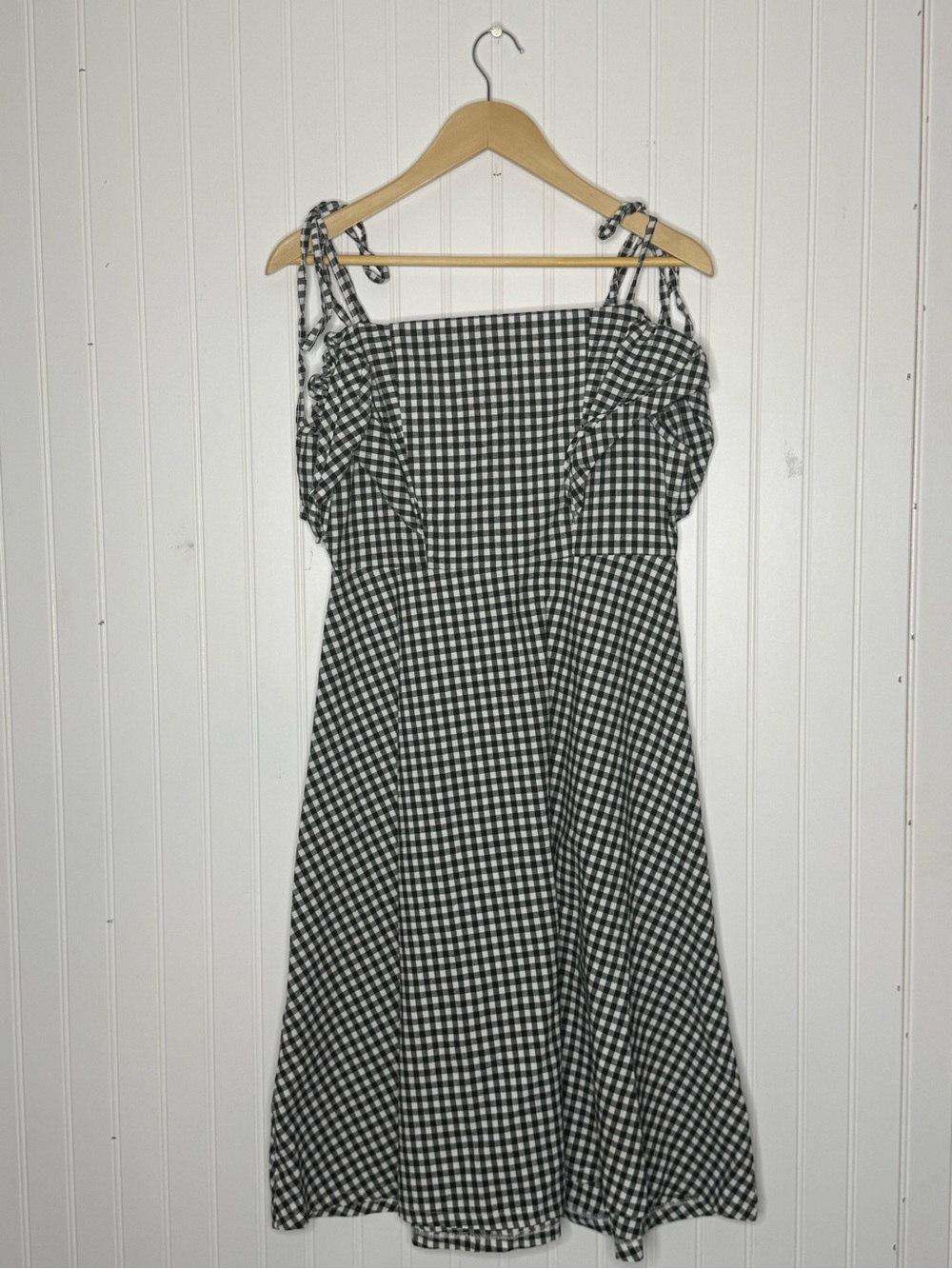 Gingham Black and White Midi Dress with Off The Shoulder Sleeves and Ties Small